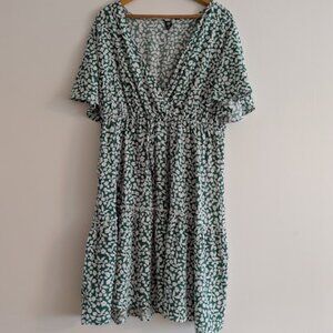 Shein Green and White Floral Dress Size 2XL